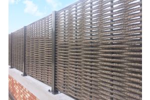 Kunststoff-Sichtschutzzaun