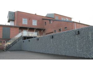 Steinkörbe mit Basalt Bruchsteine – Basalt Bruchsteine. Steinkörbe mit Basalt Bruchsteine