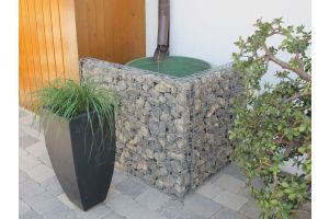 Wasserbecken Verdeckt Hinter Gabionen Platzieren – Gabionen Mülltonnenverkleidung. Wasserbecken Verdeckt Hinter Gabionen Platzieren