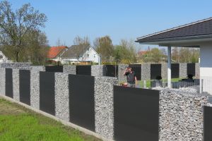 WPC Sichtschutzzaun mit Gabionen – WPC-zaun mit Gabionen