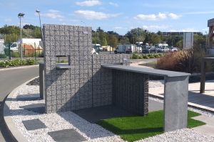 Zierkies-Zaun – Zierkies-Zäune. Zierkies-Zaun