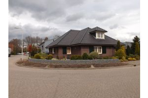 Gabionen mit Basalt Bruchsteine – Basalt Bruchsteine. Gabionen mit Basalt Bruchsteine