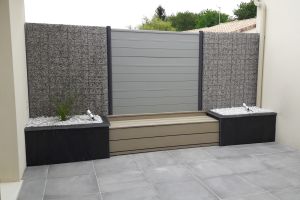 Zierkies-Zaun – Zierkies-Zäune. Zierkies-Zaun