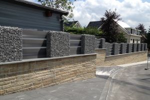 WPC Sichtschutzzaun mit Gabionen – WPC-zaun mit Gabionen