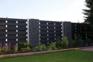 Gabionen mit WPC – Bruchsteine Inspiration. Gabionen mit WPC