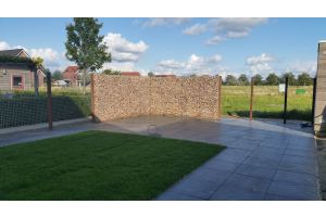 Gabionen Sichtschutz mit Grauwacke Bruchsteine – Grauwacke Bruchsteine. Gabionen Sichtschutz mit Grauwacke Bruchsteine