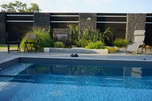 WPC Sichtschutzzaun mit Gabionen – WPC-zaun mit Gabionen