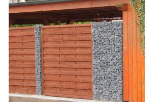 Gabionen mit Basalt Bruchsteine – Basalt Bruchsteine. Gabionen mit Basalt Bruchsteine