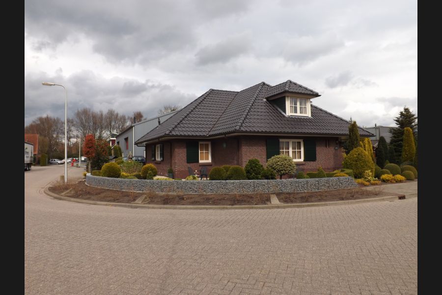 Gabionen mit Basalt Bruchsteine Gabionen mit Basalt Bruchsteine